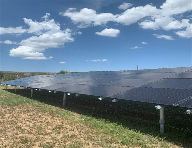 Montagem Solar em Terras Agrícolas