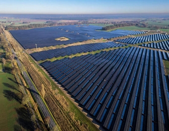 Alemanha busca 2,2 GW de energia fotovoltaica no último leilão de montagem no solo