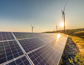 Arábia Saudita desenvolverá 5.300 MW de capacidade de energia solar e eólica